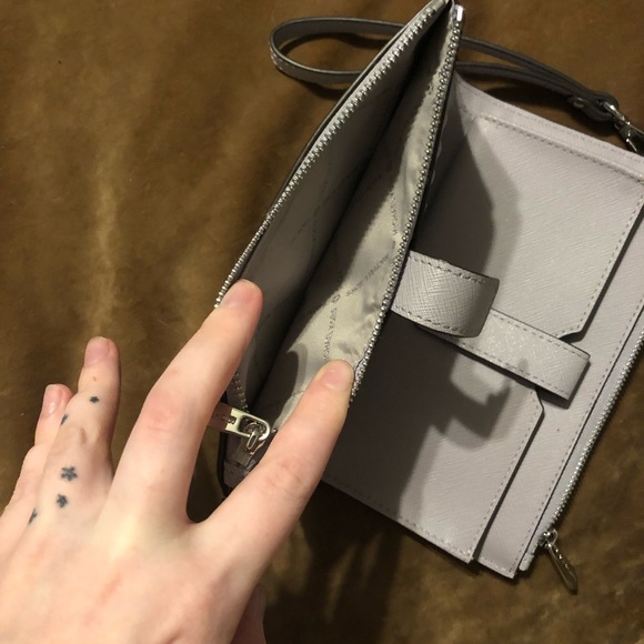 Michael Kors purse and wallet - Picture 5 of 7